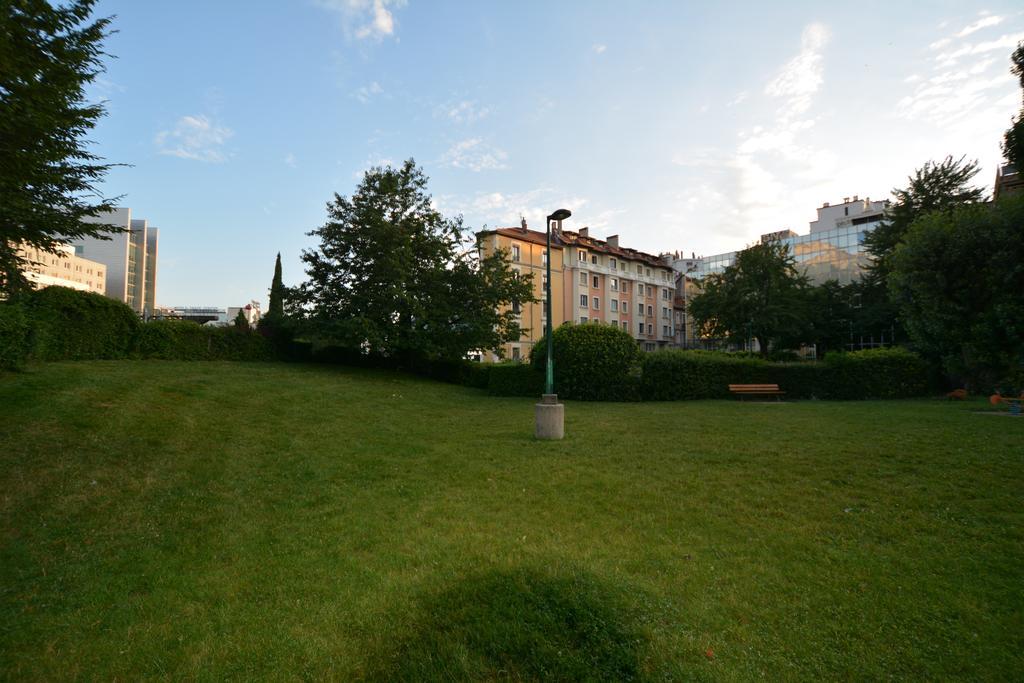 Hotel Lux Гренобль Екстер'єр фото
